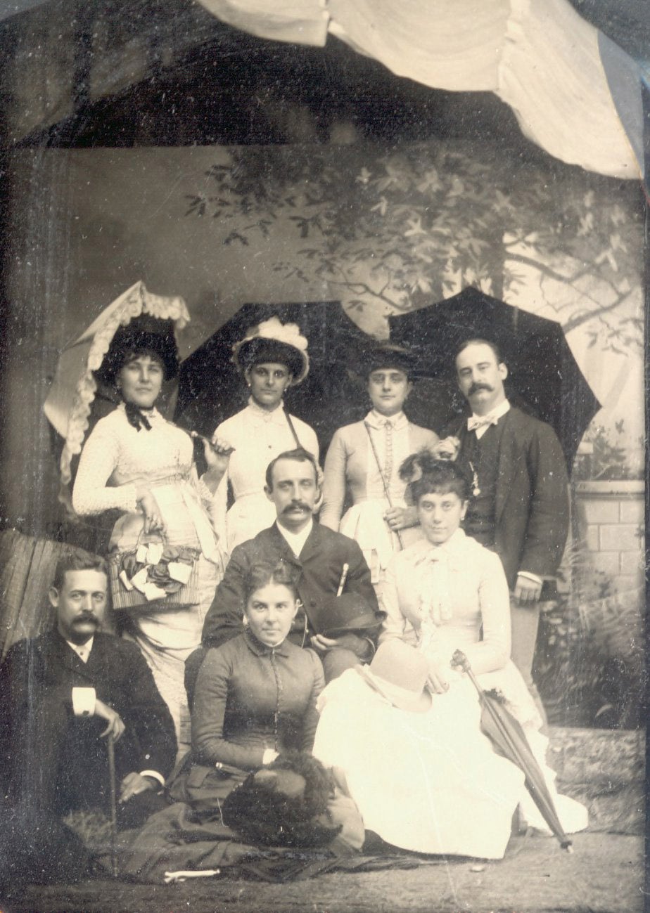 Alfred Fitler Moore with family, 1883