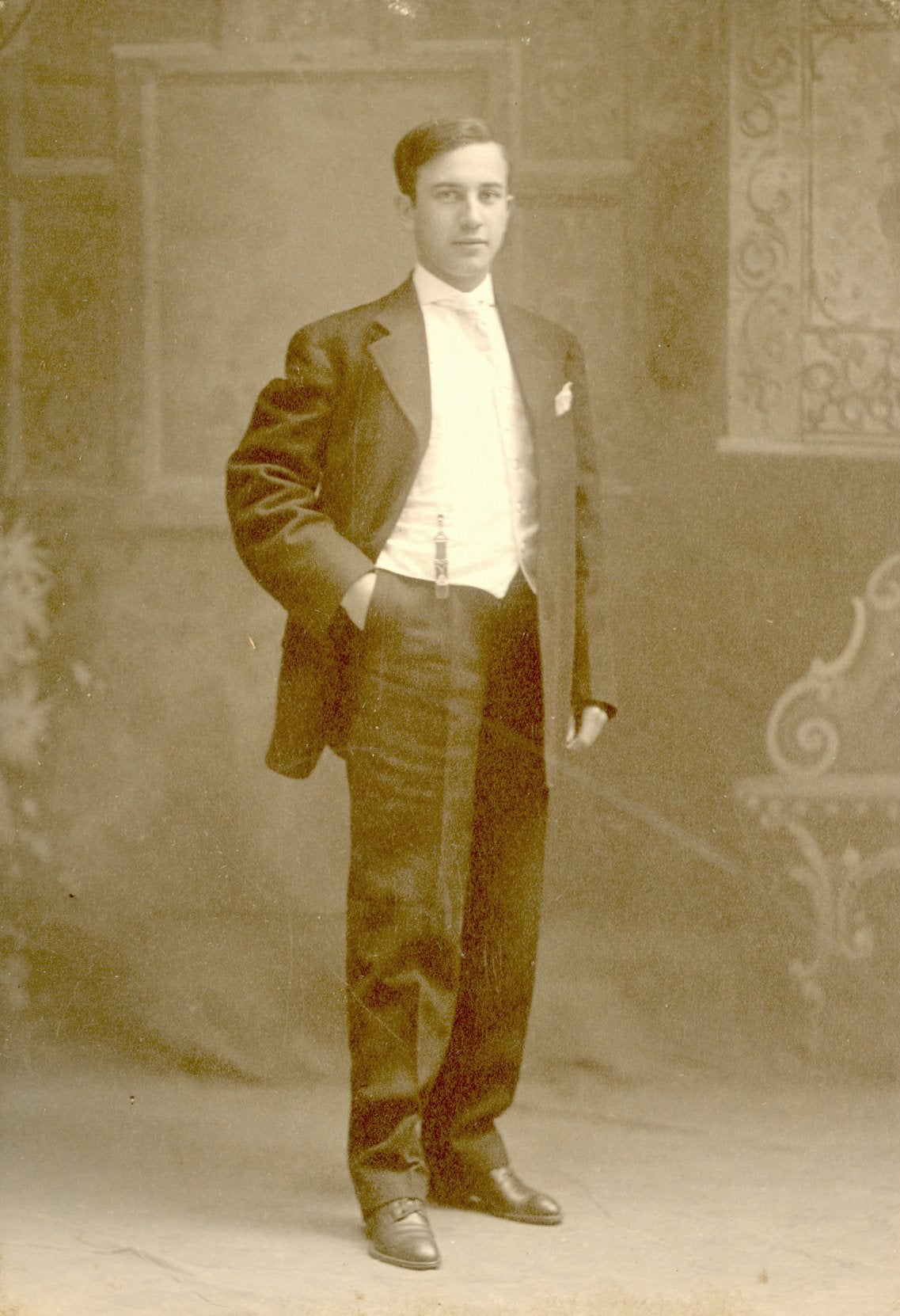 Howard Van Locke, c. 1911