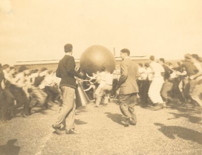 Push Ball Fight, Photo 2, 1908