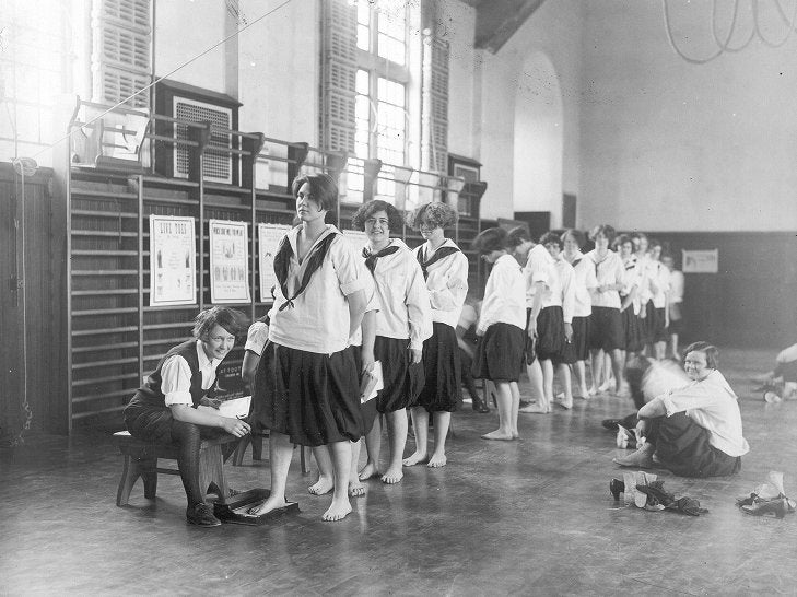 Bennett Hall, gymnasium, women